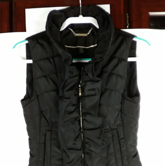 White Stag Jackets & Blazers - WHITE STAG XXS BLACK PUFFER VEST